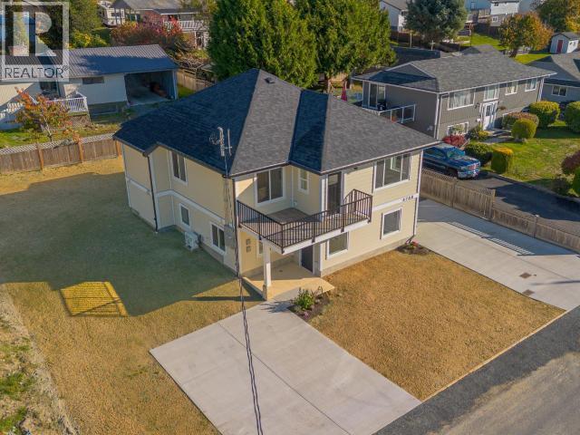 4708 REDONDA AVE, Powell River - Image 1