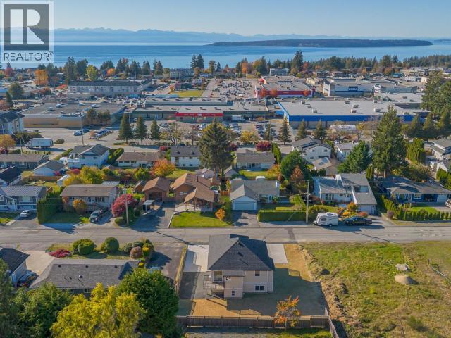4708 REDONDA AVE, Powell River - Image 1