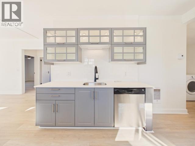 4708 REDONDA AVE, Powell River - Image 1