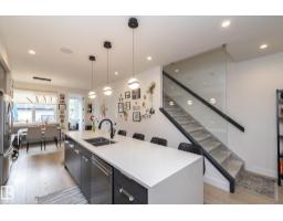 7733 81 Av Nw, Edmonton, AB T6C0V4 Photo 19