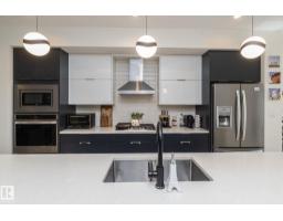 7733 81 Av Nw, Edmonton, AB T6C0V4 Photo 9