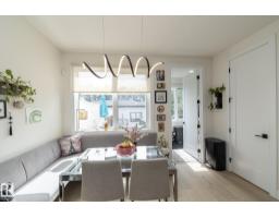 7733 81 Av Nw, Edmonton, AB T6C0V4 Photo 14