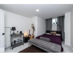 7733 81 Av Nw, Edmonton, AB T6C0V4 Photo 48