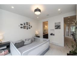 7733 81 Av Nw, Edmonton, AB T6C0V4 Photo 34