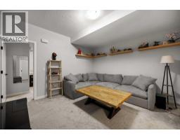 2127 12 Street Nw, Calgary, AB T2M3M8 Photo 24