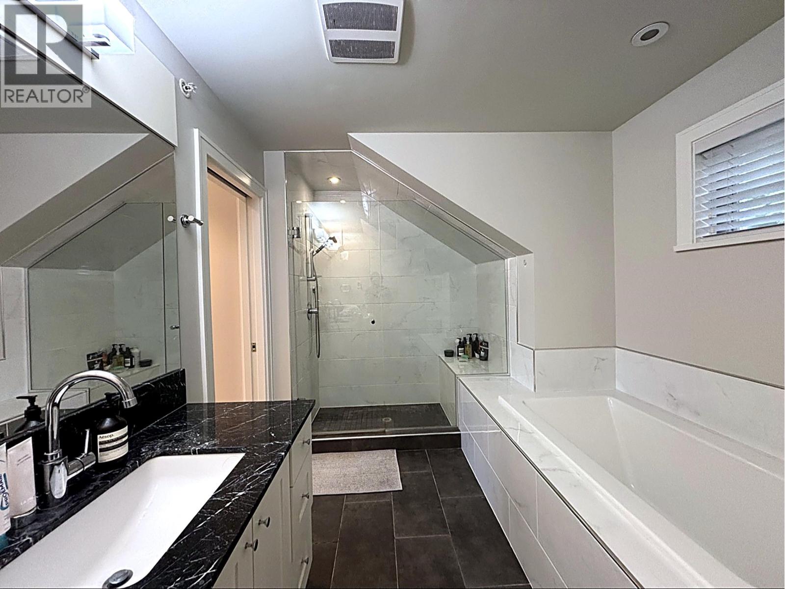 1460 TILNEY MEWS, Vancouver - Image 1