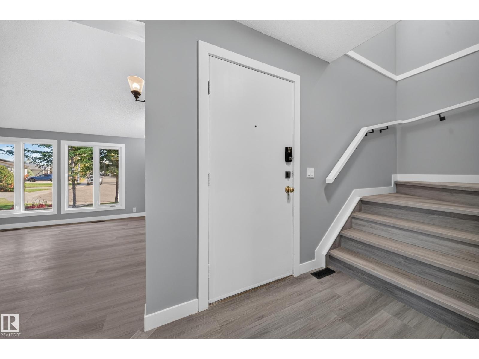 4312 41B Street, photo 21