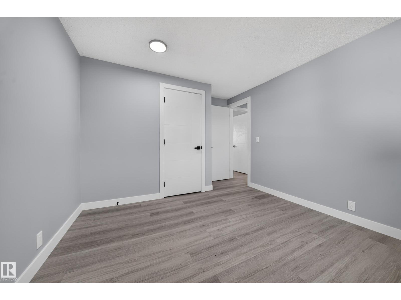 4312 41B Street, photo 51