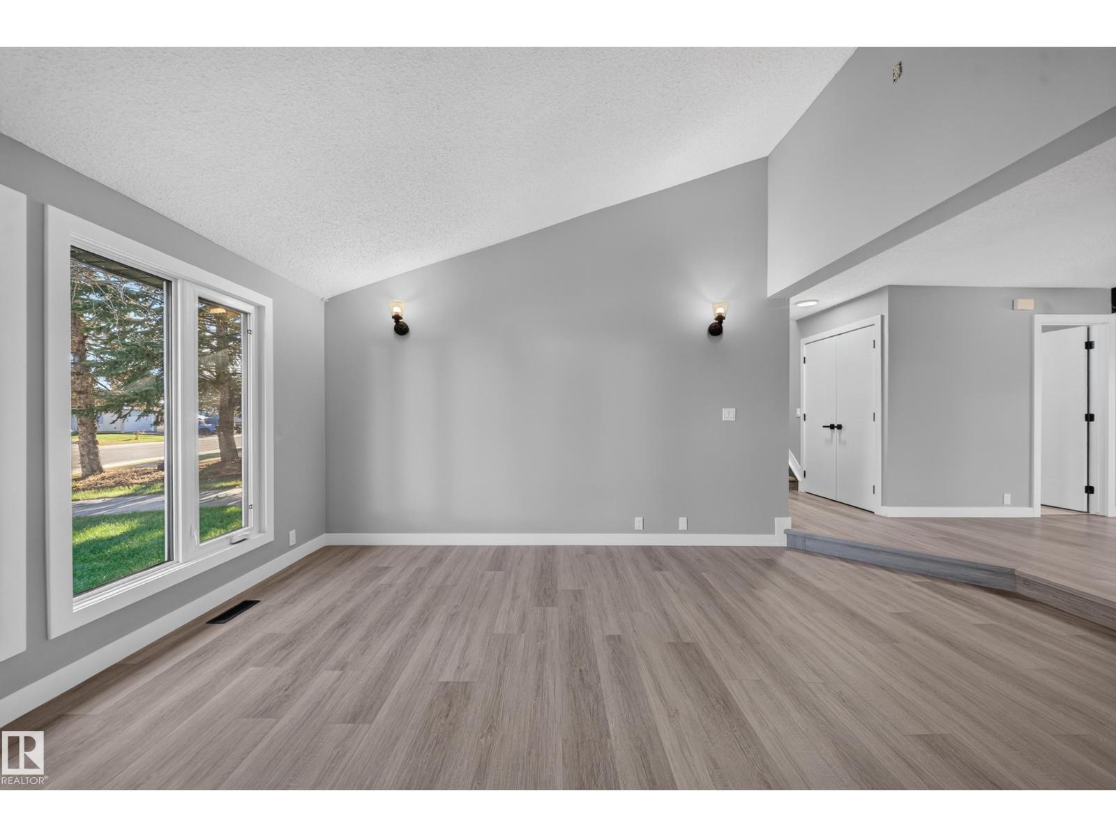 4312 41B Street, photo 25