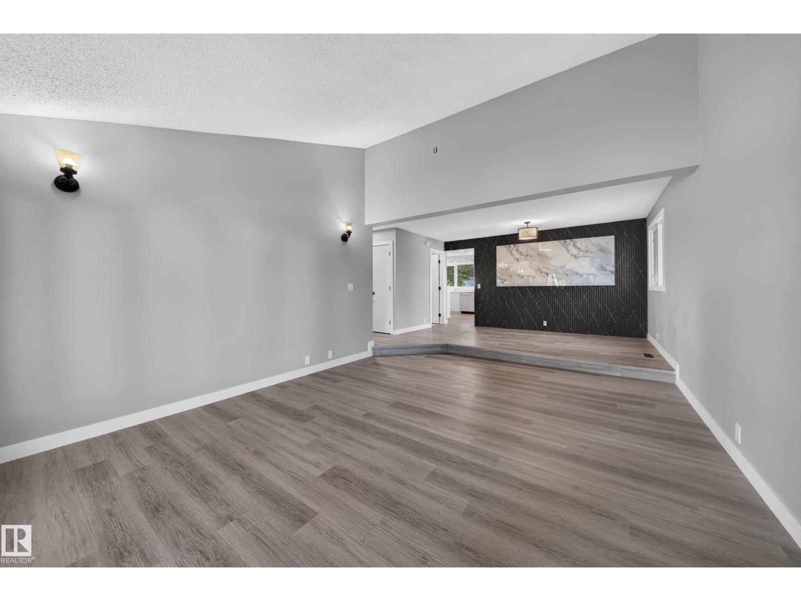 4312 41B Street, photo 26