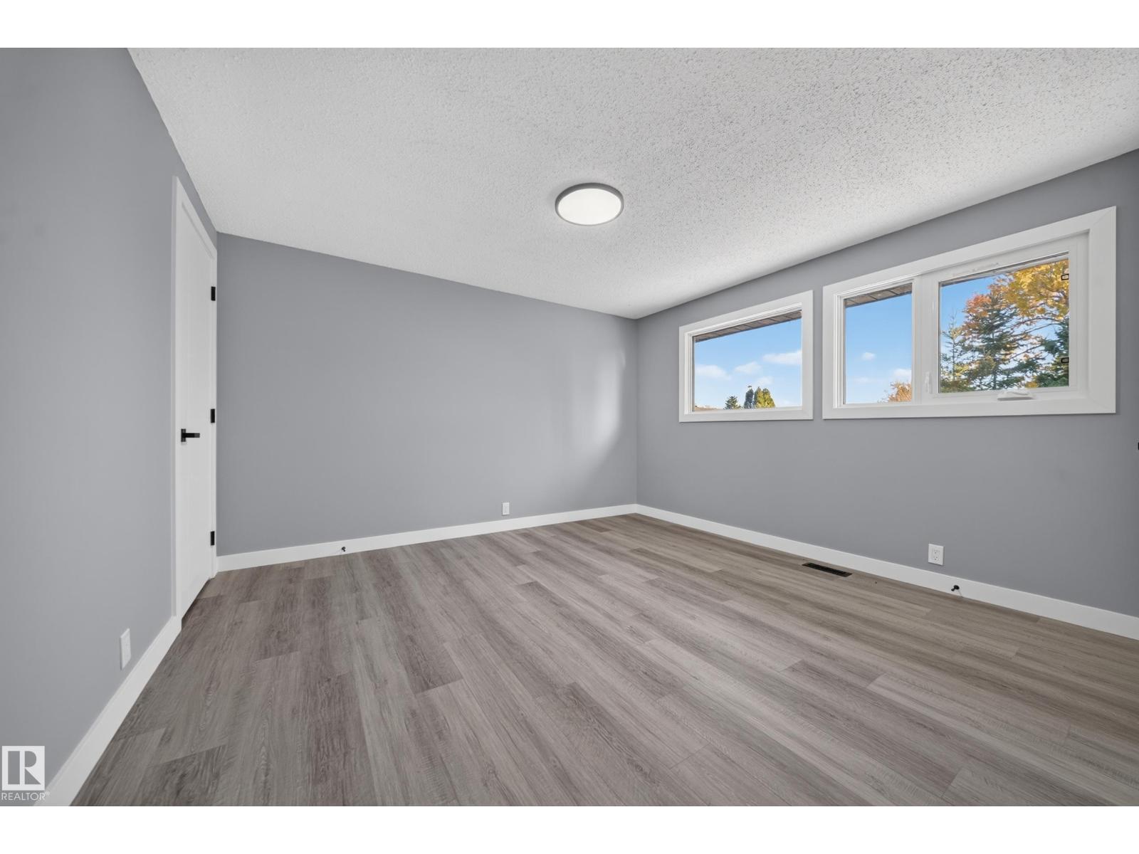 4312 41B Street, photo 52