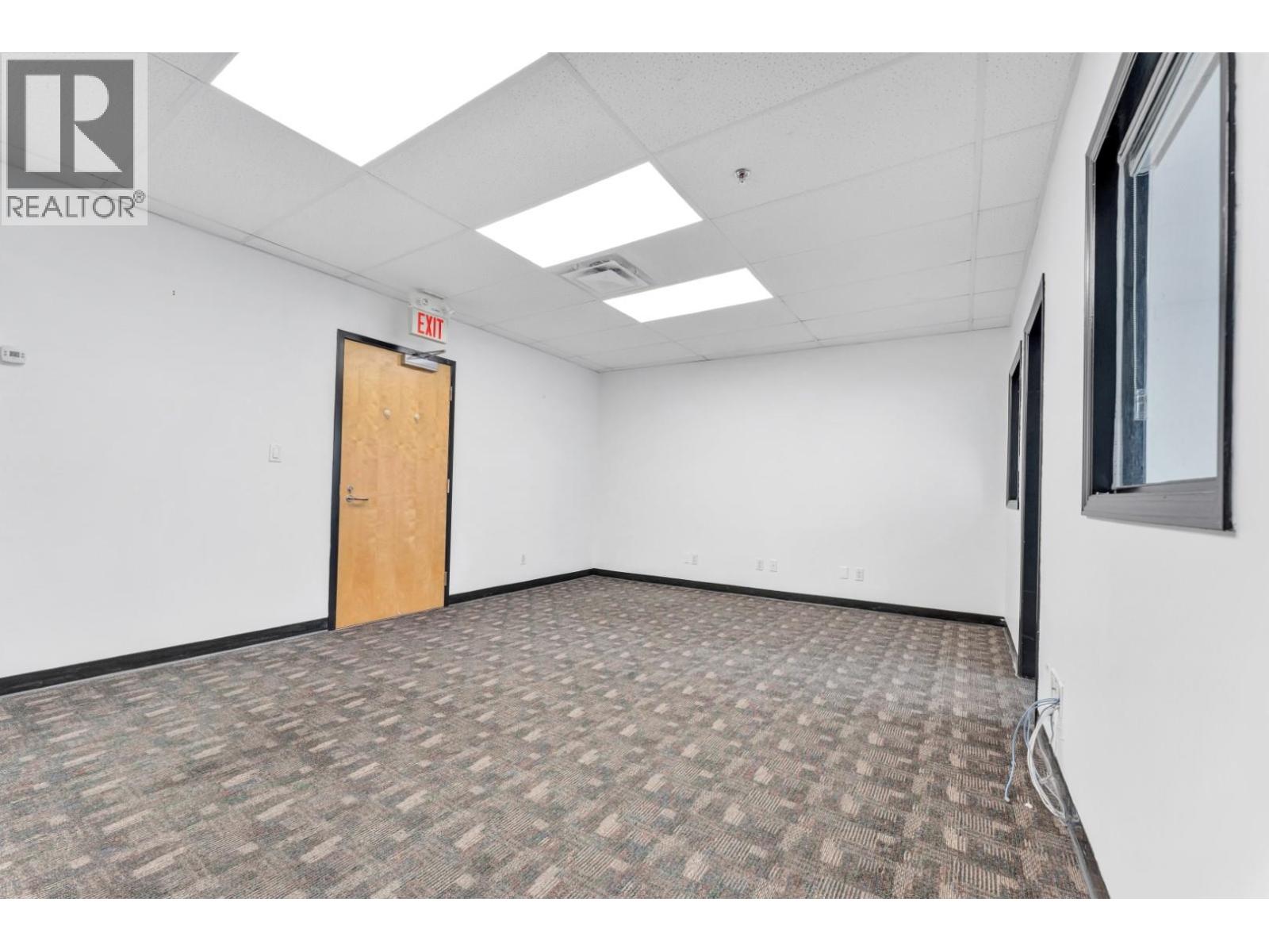 317 4538 KINGSWAY, Burnaby - Image 1