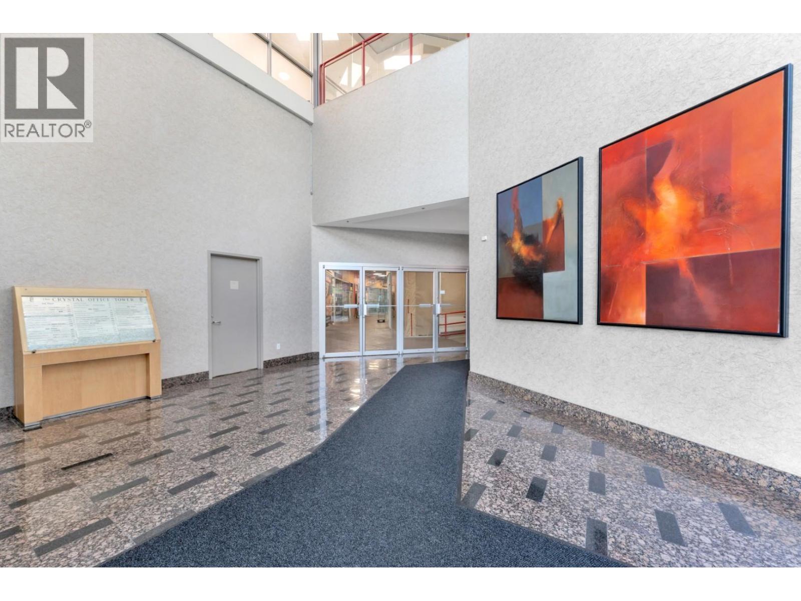 317 4538 KINGSWAY, Burnaby - Image 1