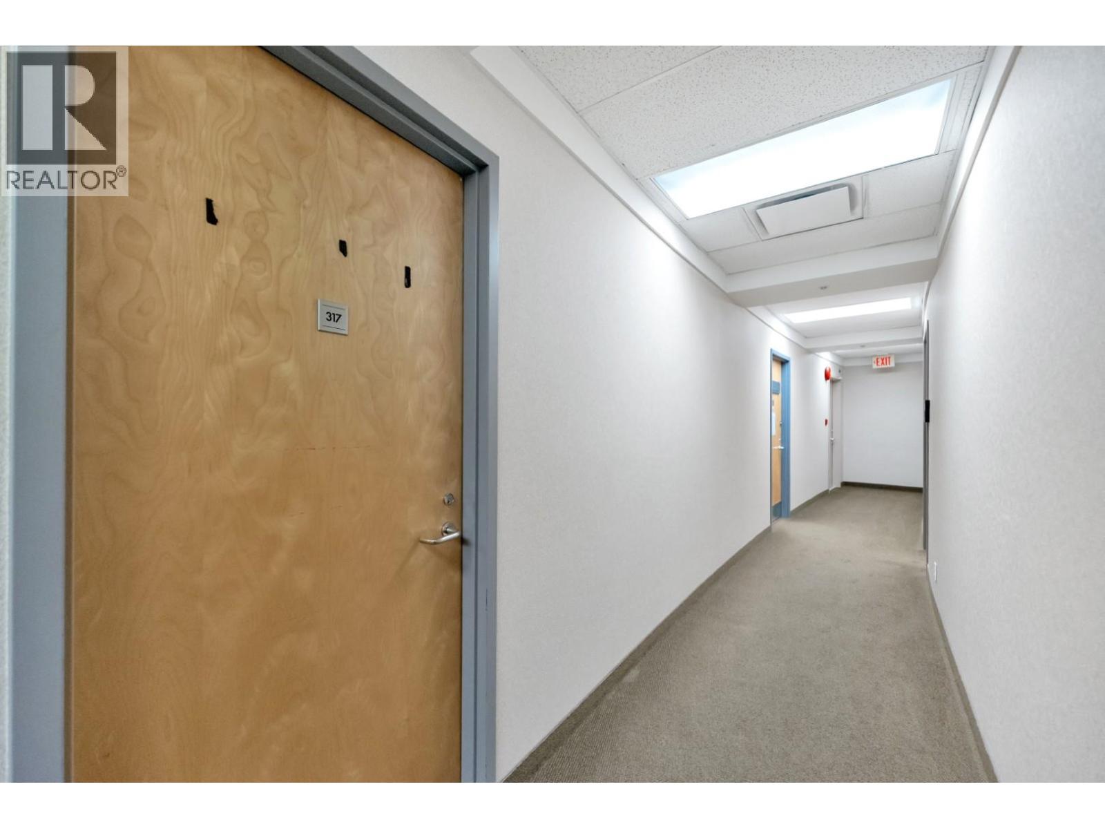 317 4538 KINGSWAY, Burnaby - Image 1