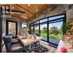 7551 Sunnybank Avenue, Richmond, BC V6Y1G6 Photo 24