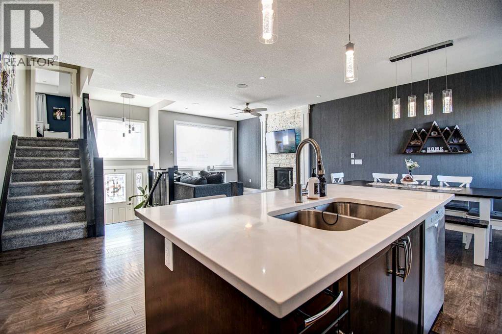 685 West Highland Crescent, Carstairs — photo 11