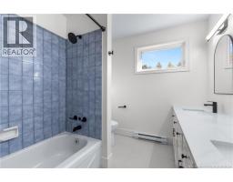 591 Lafleur, Dieppe, NB E1A6A3 Photo 21