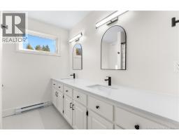 591 Lafleur, Dieppe, NB E1A6A3 Photo 20