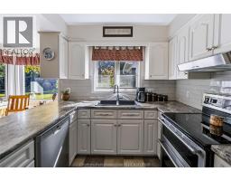 201 Cherry Street East, Bothwell, ON N0P1C0 Photo 12
