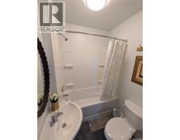 301 River Street E, Prince Albert, SK S6V0A3 Photo 10