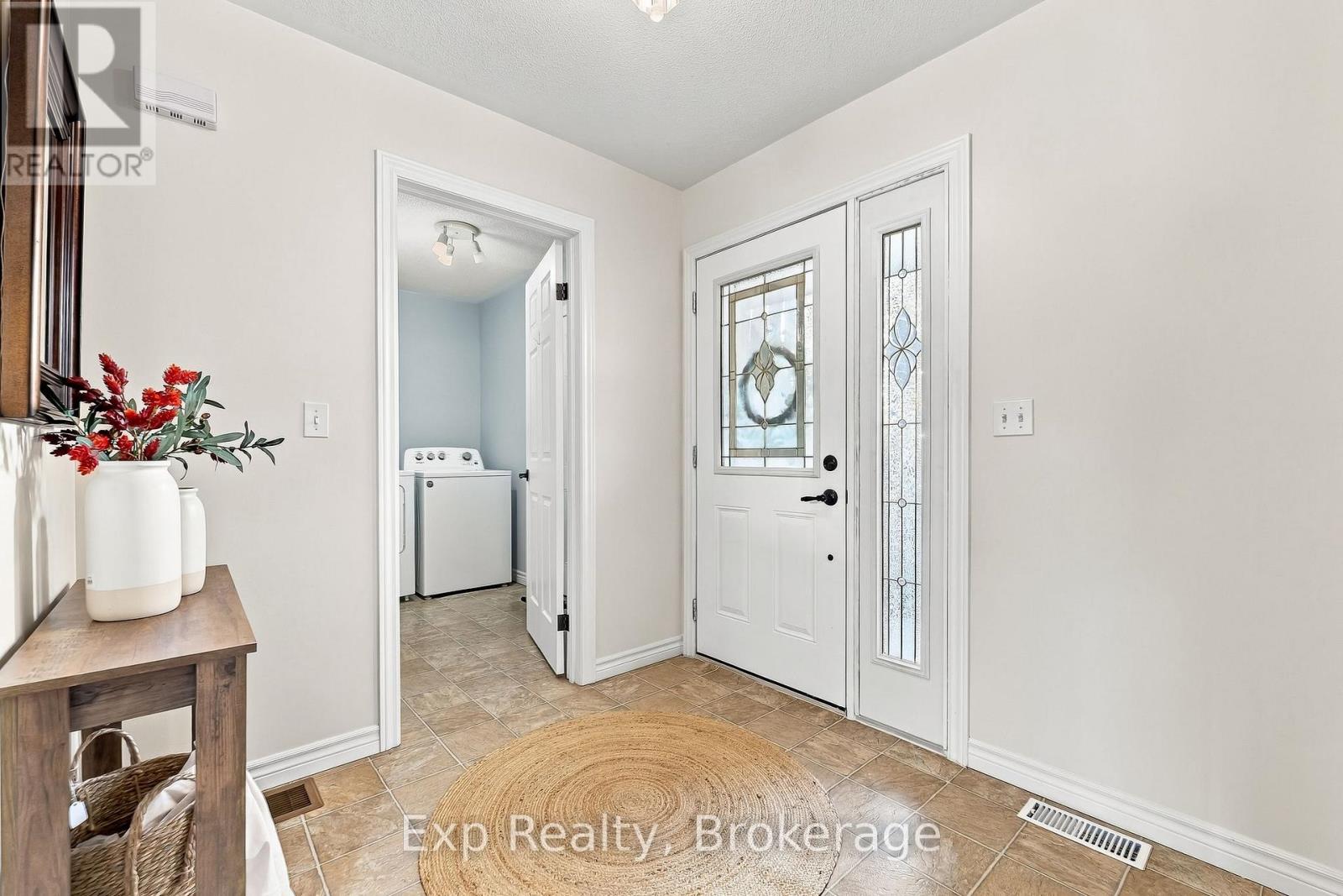 8 Jane's Court, Cramahe, ON photo 6