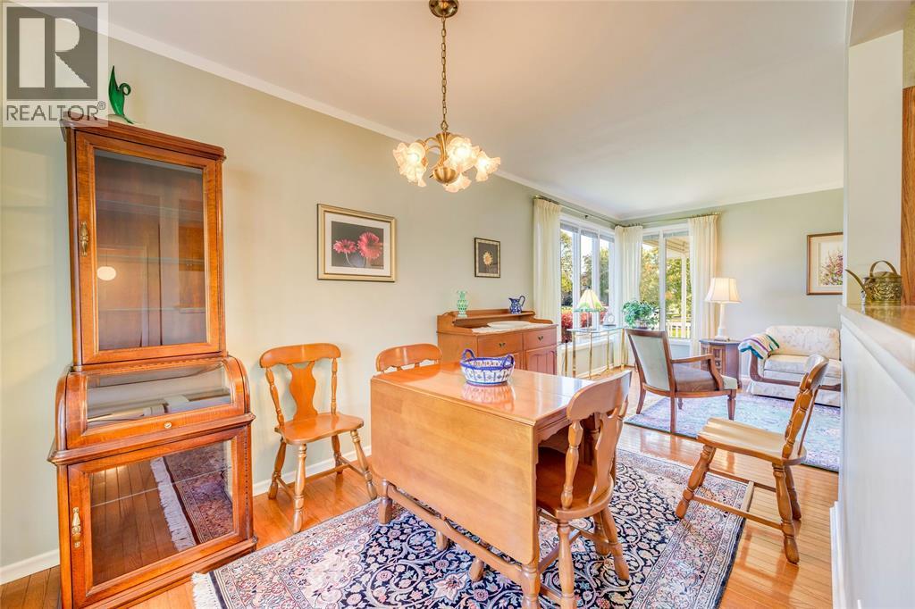 997 HOLLANDS AVENUE - 16