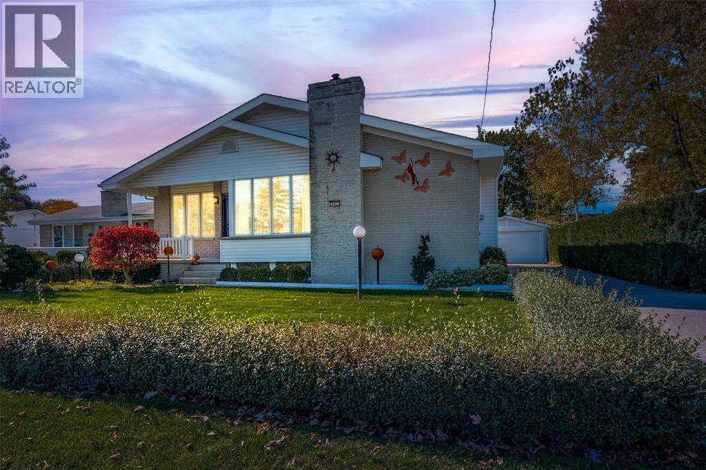 997 HOLLANDS AVENUE - 42