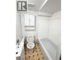 124 King Street N Unit# 4, Waterloo, ON N2J2X8 Photo 6