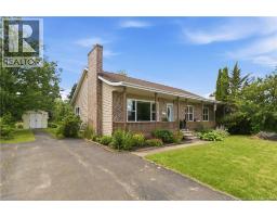 133 Briardale Drive, photo 2