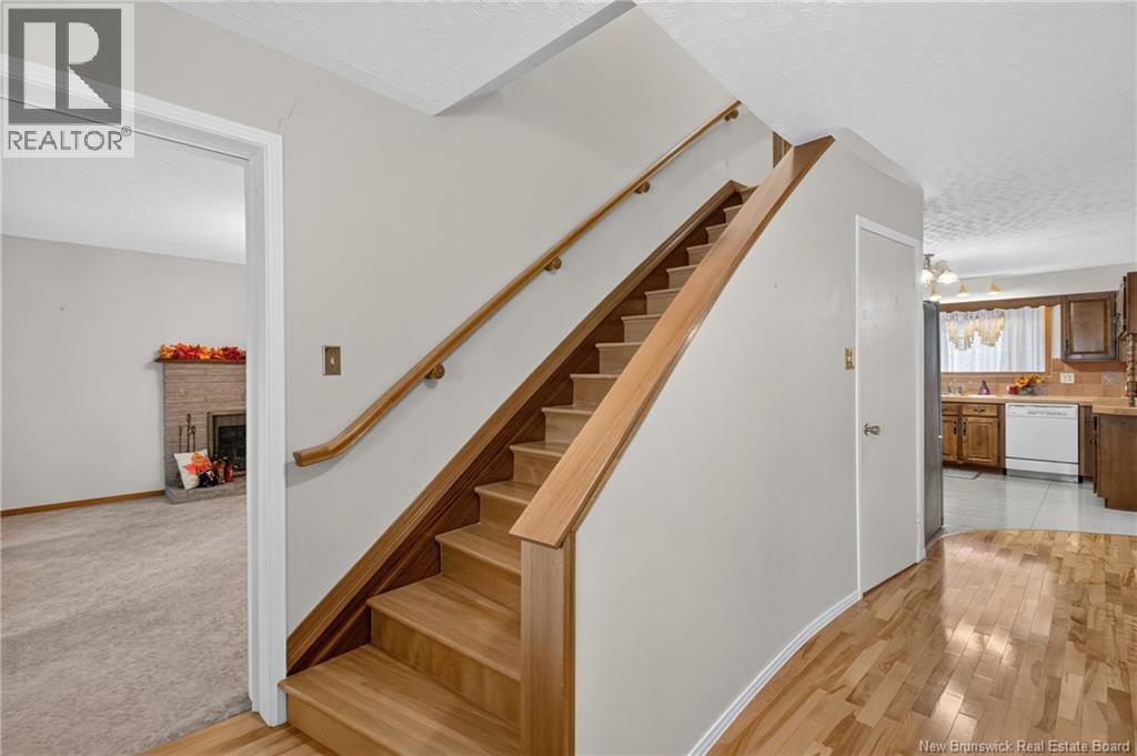 39 Kenwood Drive photo 4