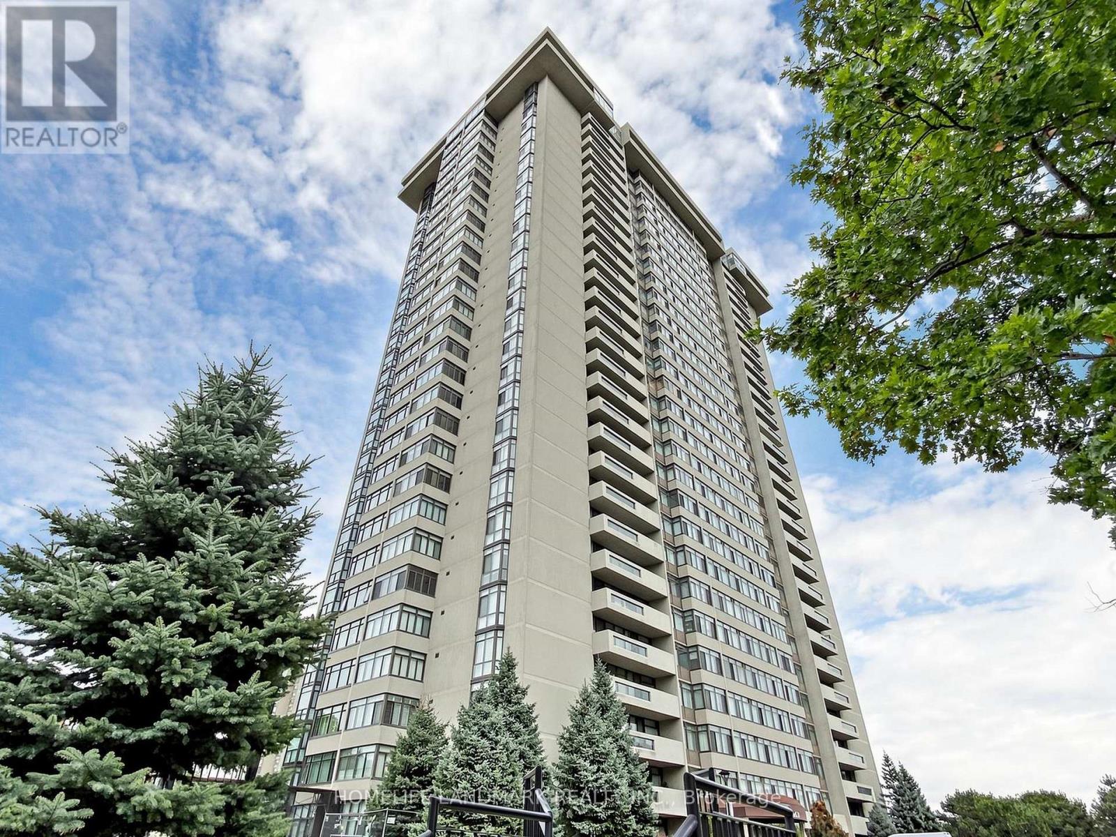 102- 1555 Finch Avenue East, Toronto, ON photo 1