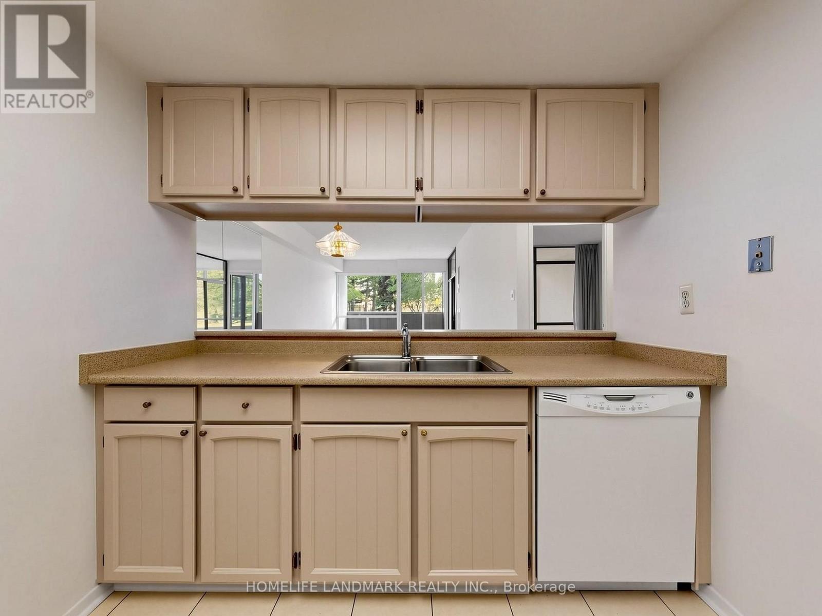 102- 1555 Finch Avenue East, Toronto, ON photo 12