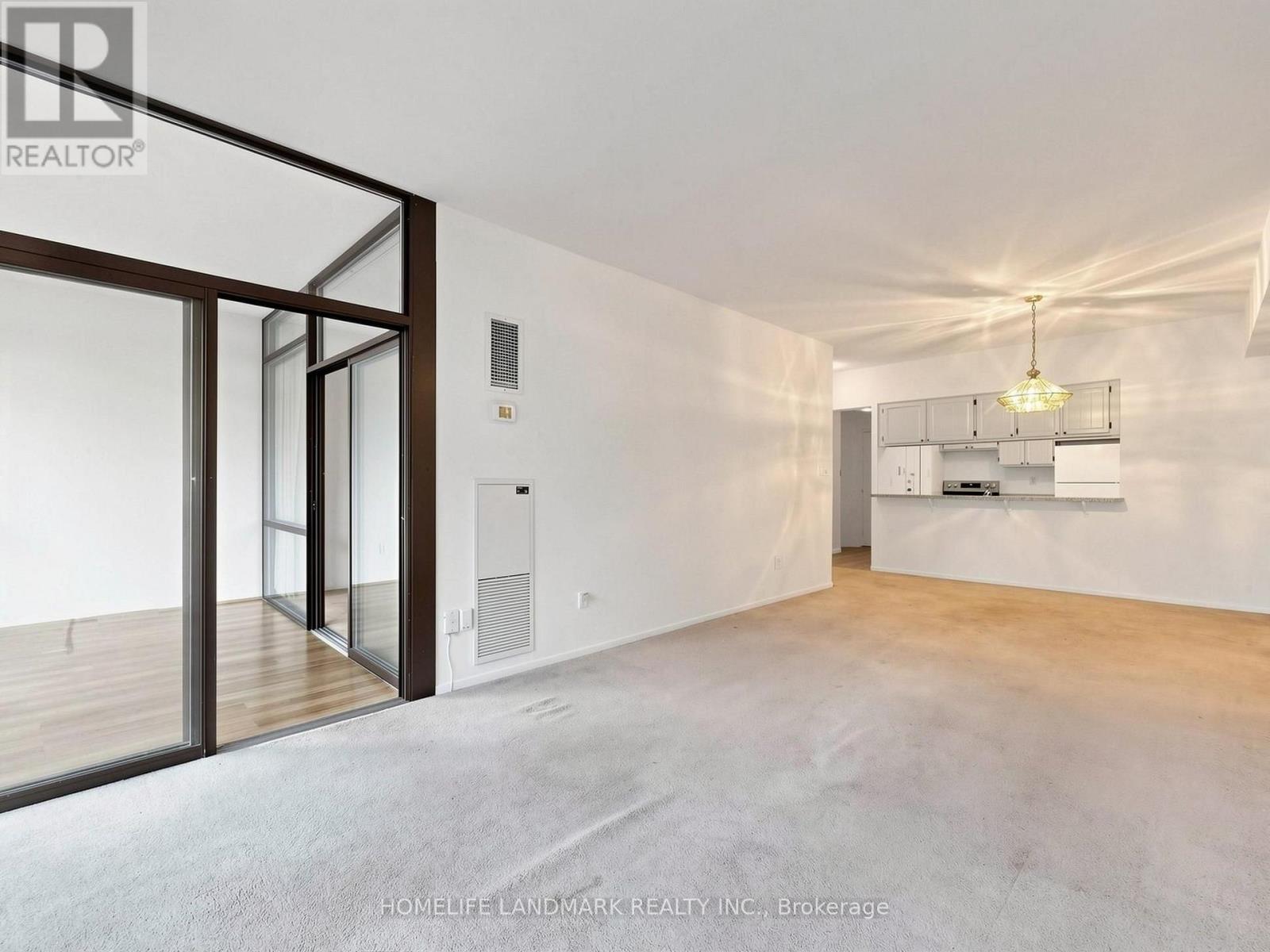 102- 1555 Finch Avenue East, Toronto, ON photo 7
