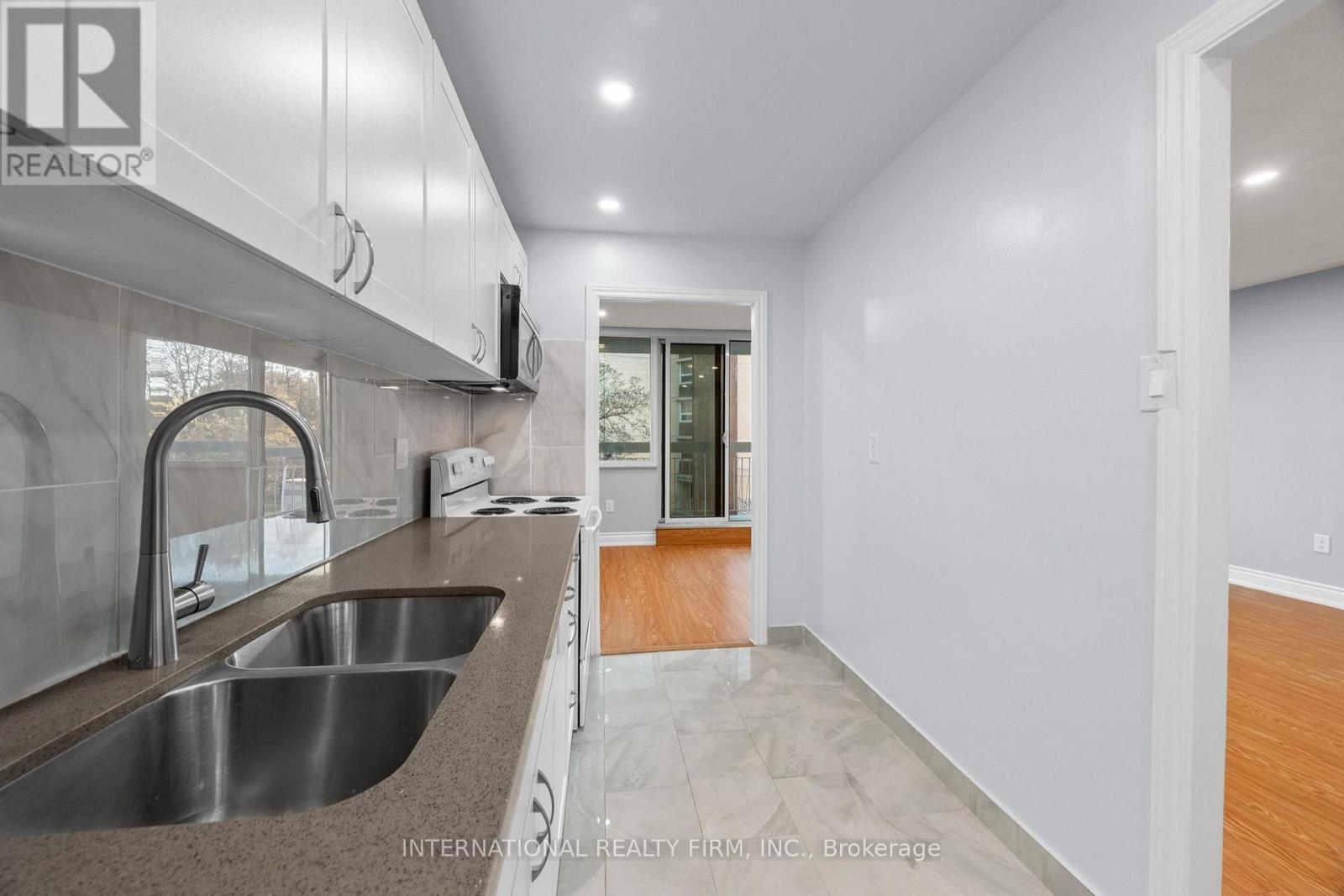 323- 4064 Lawrence Avenue East, Toronto, ON photo 16