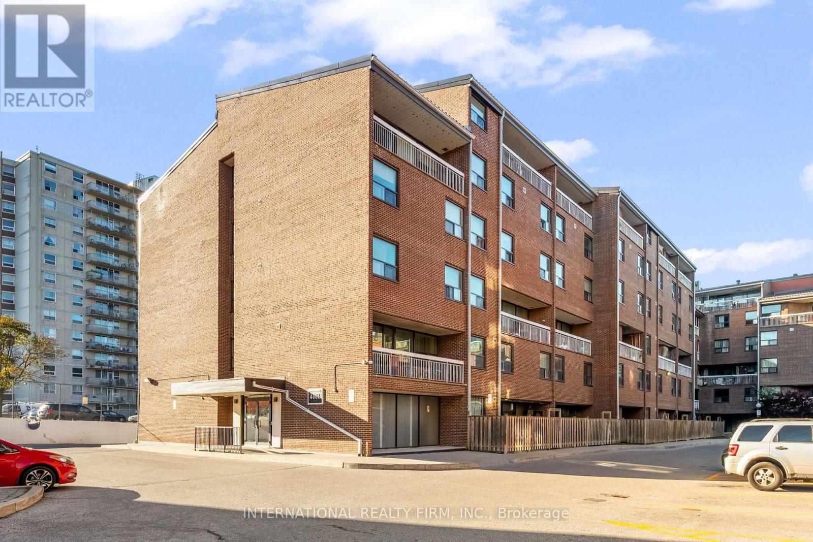 323- 4064 Lawrence Avenue East, Toronto, ON photo 38