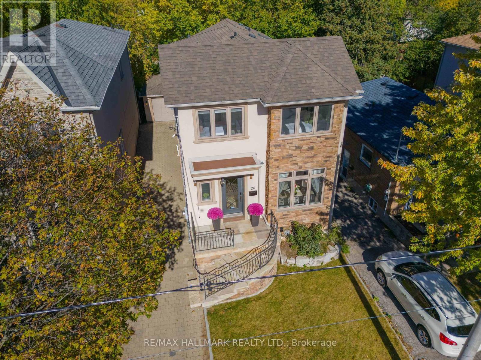 26 Judith Drive, Toronto, ON photo 2