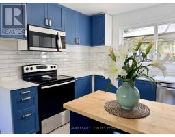18 Bushey Avenue, Essa, ON L3W0L2 Photo 42