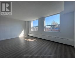 Mud room - 109 - 1060 Caven Street, Mississauga, ON L5G4J5 Photo 7