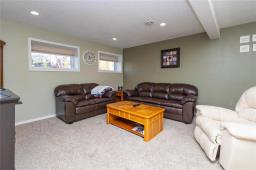 75 E. Fotheringham Drive, Brandon, MB R7B3A7 Photo 12