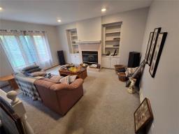 2pc Bathroom - 67 Hamilton Meadows Drive, Winnipeg, MB R2Y2K1 Photo 7