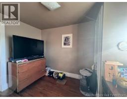442 Adelaide Street, photo 23