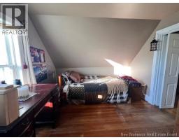 442 Adelaide Street, photo 21