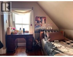 442 Adelaide Street, photo 24