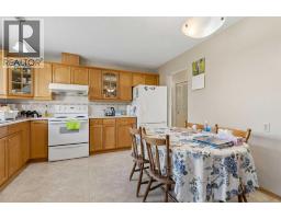 2pc Bathroom - 5128 Rundlehorn Drive Ne, Calgary, AB T1Y1C1 Photo 10