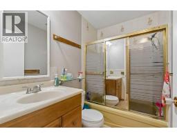 4pc Bathroom - 5128 Rundlehorn Drive Ne, Calgary, AB T1Y1C1 Photo 12