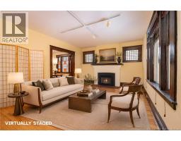 560 Charlotte Street, photo 8