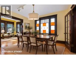 560 Charlotte Street, photo 10