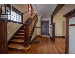 560 Charlotte Street, photo 15