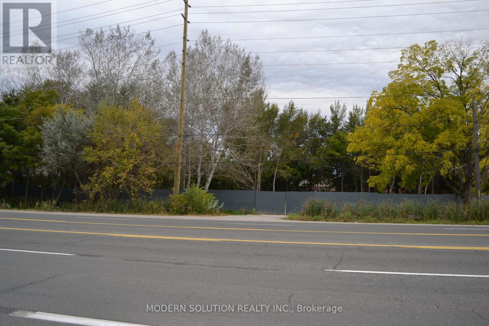 1210 Kingston Road, Pickering, ON photo 2
