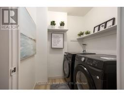 804 - 980 Broadview Avenue, Toronto, ON M4K3Y1 Photo 17